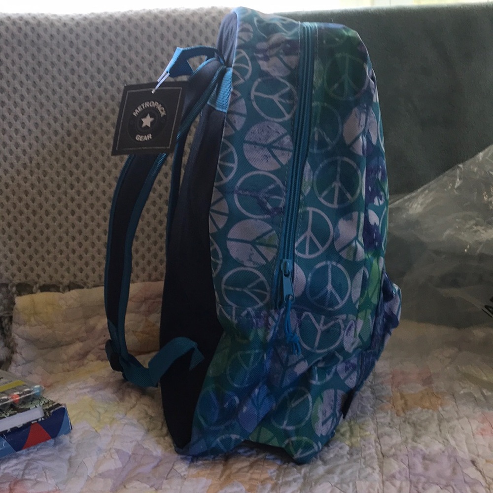 Back pack w school supplies